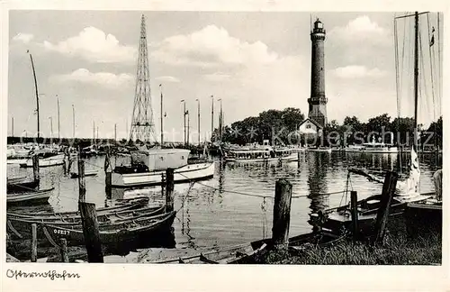 AK / Ansichtskarte  Osternothafen_Swinemuende Hafenpartie mit Leuchtturm Osternothafen_Swinemuende