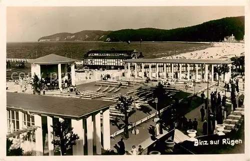 AK / Ansichtskarte  Binz_Ruegen Promenade Strand Binz_Ruegen