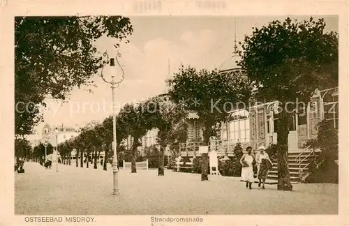 AK / Ansichtskarte  Misdroy_Ostseebad_Miedzyzdroje_PL Strandpromenade 