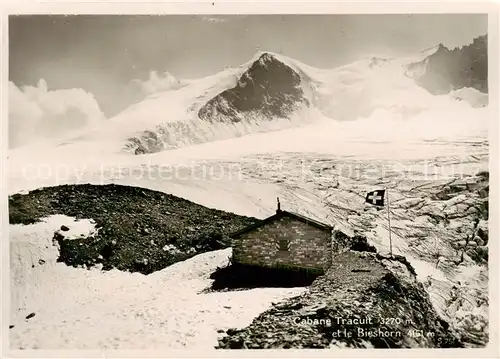 AK / Ansichtskarte Cabane_Tracuit_Col_de_Tracuit_3250m_VS et le Bieshorn Vue aerienne 