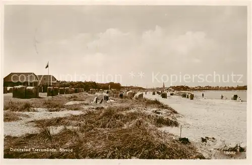 AK / Ansichtskarte 73822764 Travemuende_Ostseebad Strand Travemuende_Ostseebad