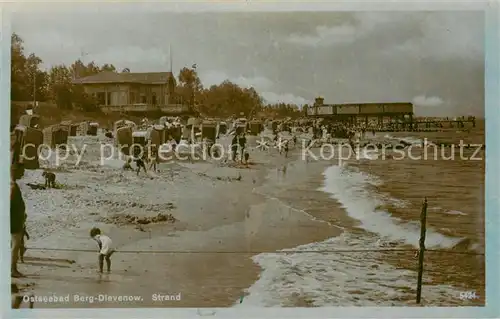 AK / Ansichtskarte  Berg-Dievenow_Pommern_Dziwnow_PL Strandpartie 