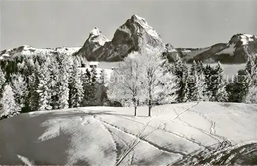 AK / Ansichtskarte Stoos_SZ mit Mythen Stoos_SZ