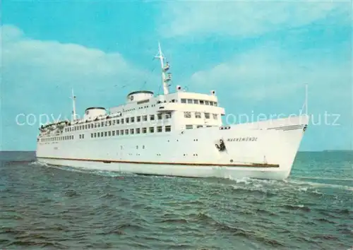 AK / Ansichtskarte  Dampfer_Oceanliner WARNEMueNDE  