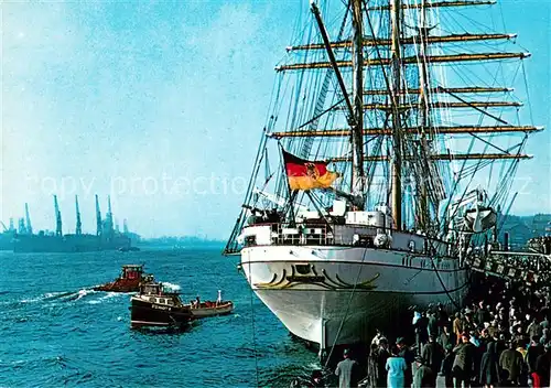 AK / Ansichtskarte  Segelschiffe HAMBURG Segelschulschiff 