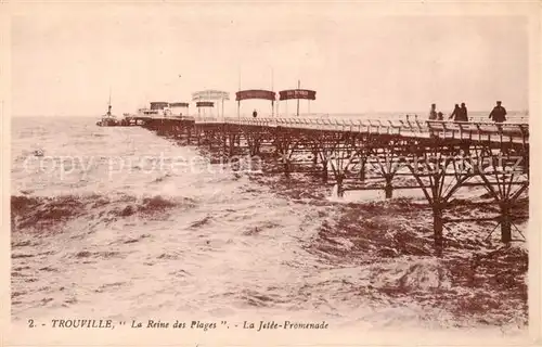 AK / Ansichtskarte Trouville sur Mer La Reine des Plages La Jetee Promenade Trouville sur Mer