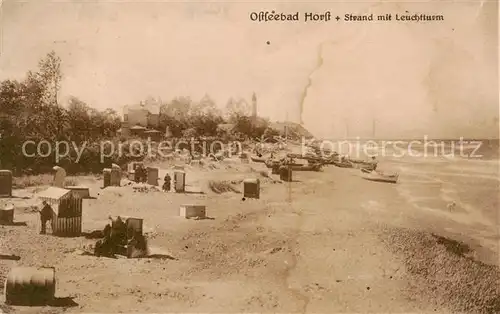 AK / Ansichtskarte  Horst__Ostsee_Niechorze Strand mit Leuchtturm 