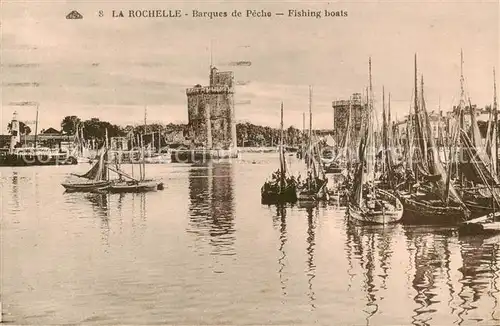AK / Ansichtskarte La_Rochelle_17 Barques de Peche  