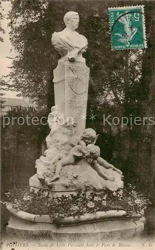 AK / Ansichtskarte Poitiers_86 Buste de Leon Perrault dans le Parc de Blossar 