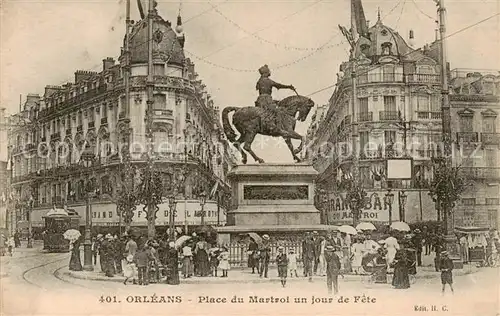 AK / Ansichtskarte Orleans_45_Loiret Place du Martroi un jour de Fete 