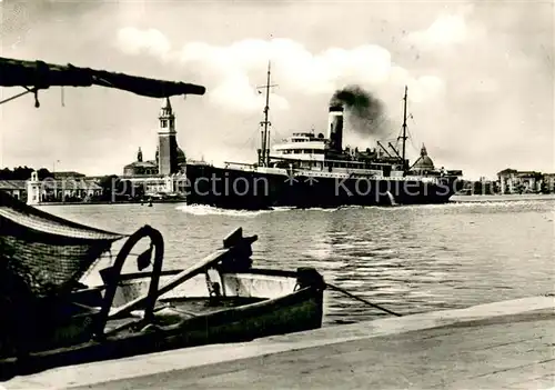 AK / Ansichtskarte Dampfer_Oceanliner Adriatica Venezia  