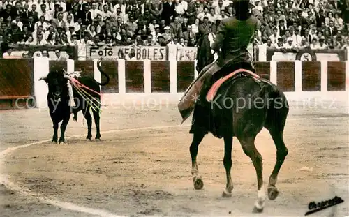 AK / Ansichtskarte  Stierkampf_Corrida_de_Toros_Bullfight Citant de pres  