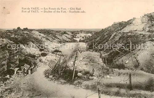 AK / Ansichtskarte Verdun__55_Meuse Fort de Vaux les fossees du fort 