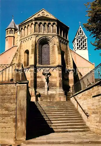 AK / Ansichtskarte Pfaffenheim_Haut_Rhin_Alsace Eglise paroissiale avec son coeur roman Monument Historique Pfaffenheim_Haut