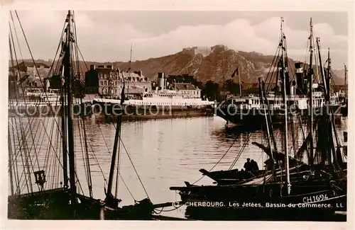 AK / Ansichtskarte Cherbourg_50 Les Jetees Bassin du Commerce 