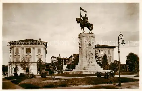 AK / Ansichtskarte  Lucca_Toscana_IT Monumento ai Caduti 