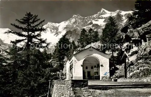 AK / Ansichtskarte Saas Fee_VS Kapelle Maria zur Hohen Stiege mit Mischabelgruppe 