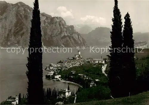 AK / Ansichtskarte 73827182 Malcesine_Lago_di_Garda Panorama Malcesine_Lago_di_Garda