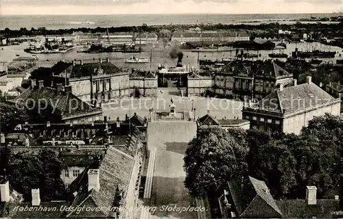 AK / Ansichtskarte 73827679 Copenhagen_Kobenhavn_DK View over Amalienborg Palace Courtyard 