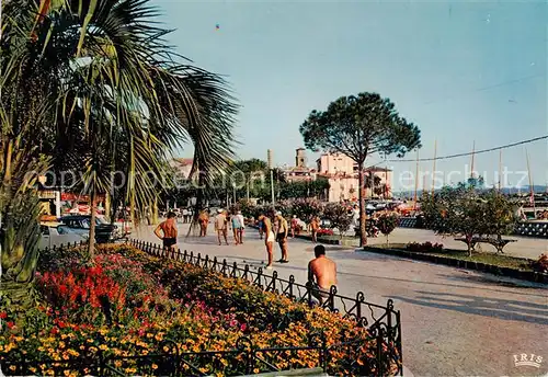 AK / Ansichtskarte Sainte Maxime sur Mer_83 Un coin du Port 