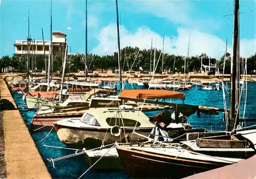 AK / Ansichtskarte La_Londe les Maures_83_Var Le Port de Miramar 