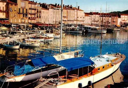 AK / Ansichtskarte Saint_Tropez_Var Le Port Saint_Tropez_Var