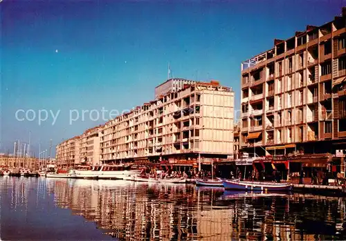 AK / Ansichtskarte Toulon_ sur Mer_83_Var Le Port et la Ville 