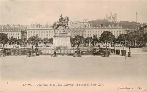AK / Ansichtskarte Lyon_France Panorama de la Place Bellecour la Statue de Louis XIV Lyon France