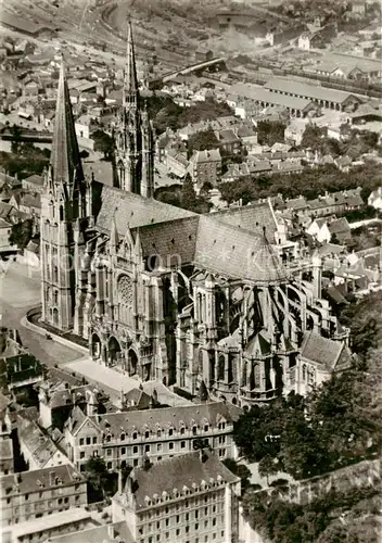 AK / Ansichtskarte Chartres_28 La Cathedrale Vue aerienne 