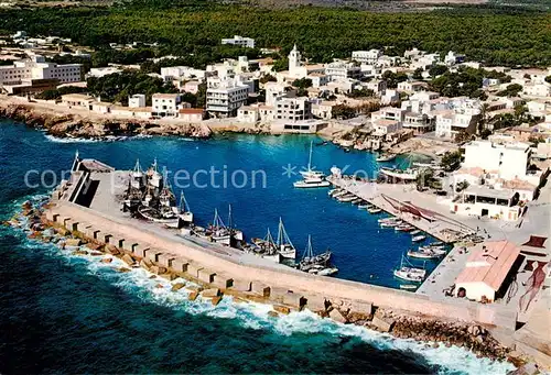 AK / Ansichtskarte  Cala_Ratjada_Mallorca Vista aerea de su puerto Cala_Ratjada_Mallorca