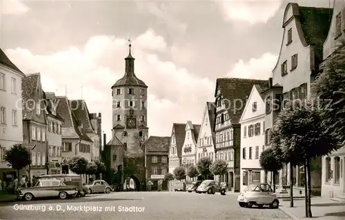 AK / Ansichtskarte  Guenzburg Marktplatz mit Stadttor Guenzburg