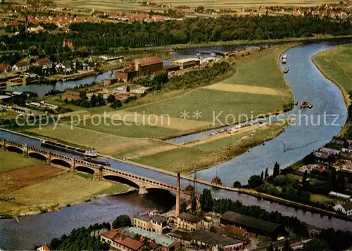 AK / Ansichtskarte 73829733 Minden__Westfalen_Weser ueberfuehrung des Mittellandkanals ueber die Weser mit Schachtschleuse 