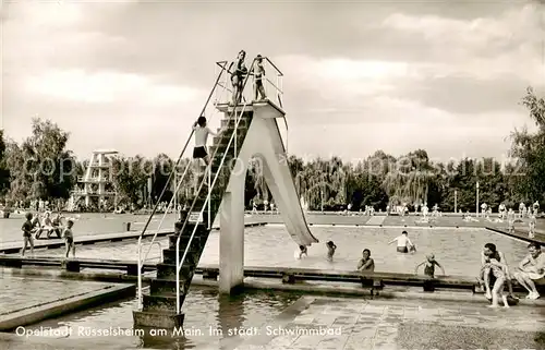 AK / Ansichtskarte  Ruesselsheim_Main Staedt Schwimmbad Ruesselsheim Main