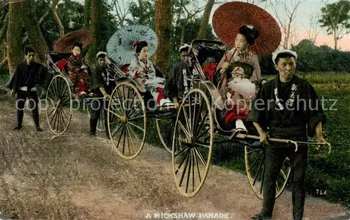 AK / Ansichtskarte Japan A Rickshaw Parade Japan