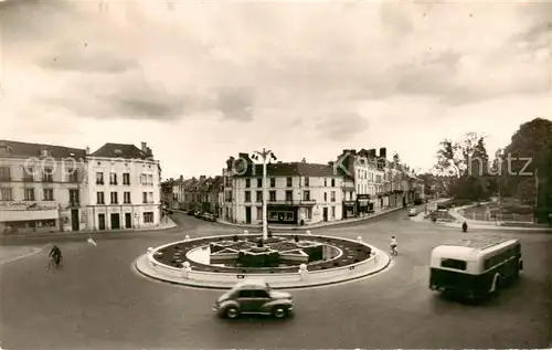 AK / Ansichtskarte Chatellerault_86_Vienne Le Rond Point 