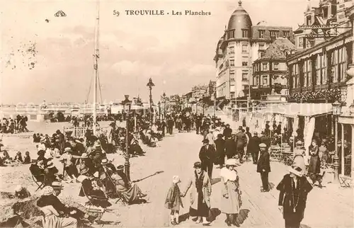 AK / Ansichtskarte  Trouville-sur-Mer Les Planches Trouville-sur-Mer