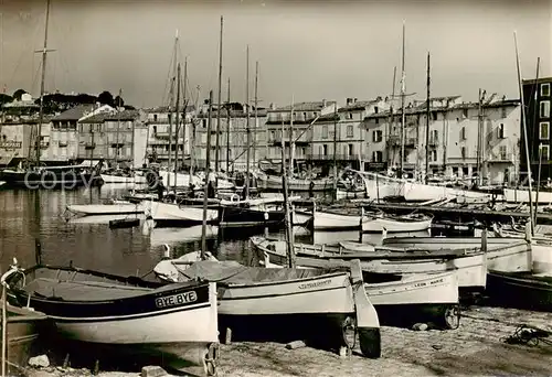 AK / Ansichtskarte  Saint_Tropez_Var Le Port et la Citadelle Saint_Tropez_Var