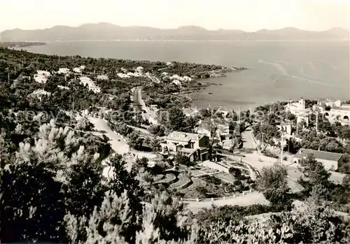 AK / Ansichtskarte  Calanques-des-Issambres_83_Var Vue generale aerienne au fond l'Esterel 
