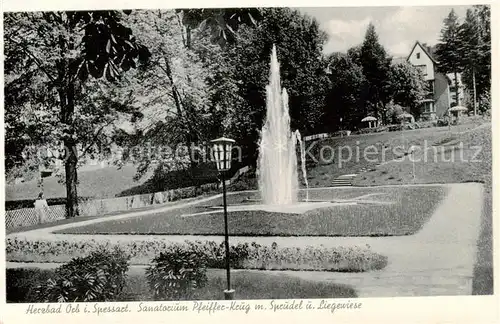 AK / Ansichtskarte Bad_Orb Sanatorium Pfeiffer Krug mit Sprudel und Liegewiese Bad_Orb