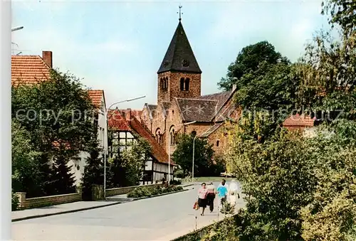 AK / Ansichtskarte 73832647 Bad_Holzhausen_Luebbecke Ortsansicht mit Kirche Bad_Holzhausen_Luebbecke