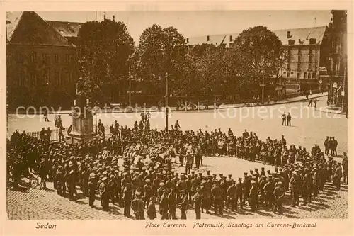 AK / Ansichtskarte Sedan_08_Ardennes Place Turenne Platzmusik Sonntags am Turenne Denkmal 