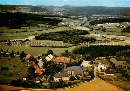 AK / Ansichtskarte Oelinghausen Mariannhiller Missionare Kloster und Wallfahrtskirche Fliegeraufnahme Oelinghausen