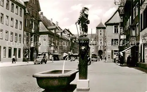 AK / Ansichtskarte Villingen_ Schwenningen Obere Strasse mit Narrobrunnen 