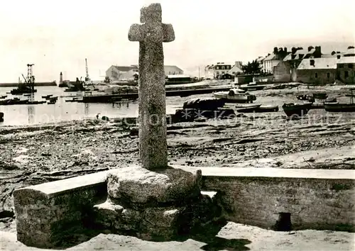 AK / Ansichtskarte  Guilvinec_29_Quimper Le port Croix 
