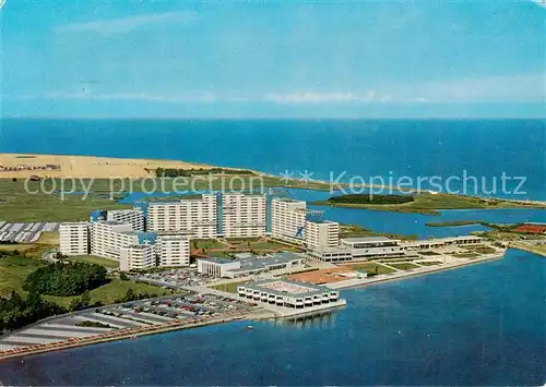 AK / Ansichtskarte Heiligenhafen_Ostseebad Ferienpark Fliegeraufnahme Heiligenhafen_Ostseebad