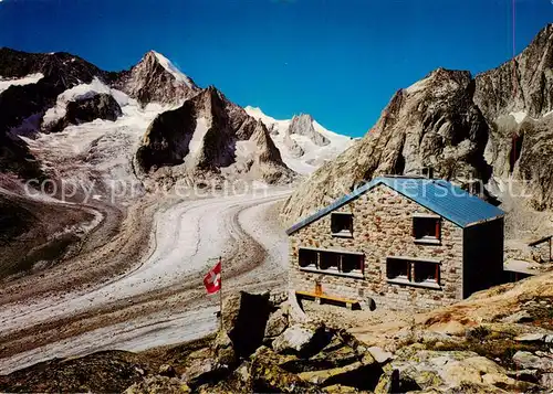 AK / Ansichtskarte Oberaletschhuette mit Nesthorn Breithorn Lonzahoerner Oberaletschhuette