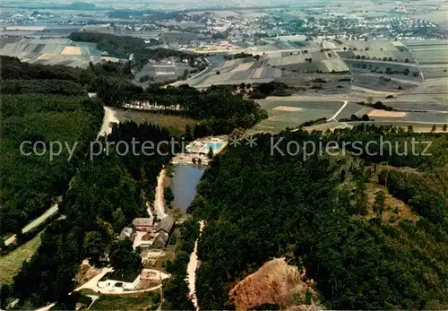 AK / Ansichtskarte  Nastaetten_Taunus Fliegeraufnahme mit Waldschwimmbad Nastaetten_Taunus