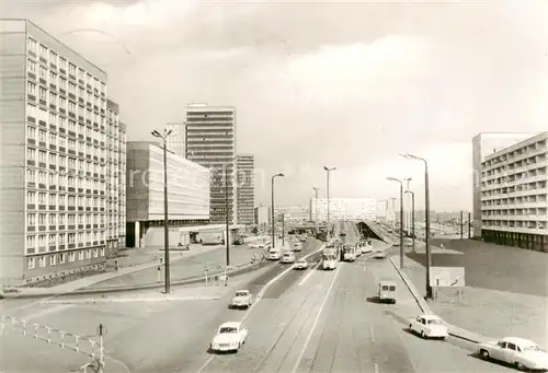 AK / Ansichtskarte  Halle_Saale Leninallee mit Hochstrasse Halle_Saale