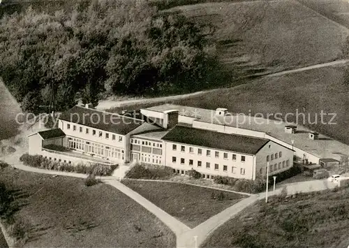 AK / Ansichtskarte  Weiskirchen_Saar Schullandheim der Stadt Saarbruecken Fliegeraufnahme Weiskirchen Saar