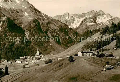 AK / Ansichtskarte Mittelberg_Kleinwalsertal_AT Alpenhaus Walsertal Panorama 